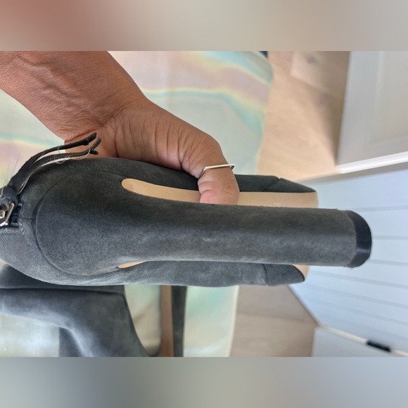 Miu Miu Grey Ankle Boot / Shoe - Picture 5 of 8